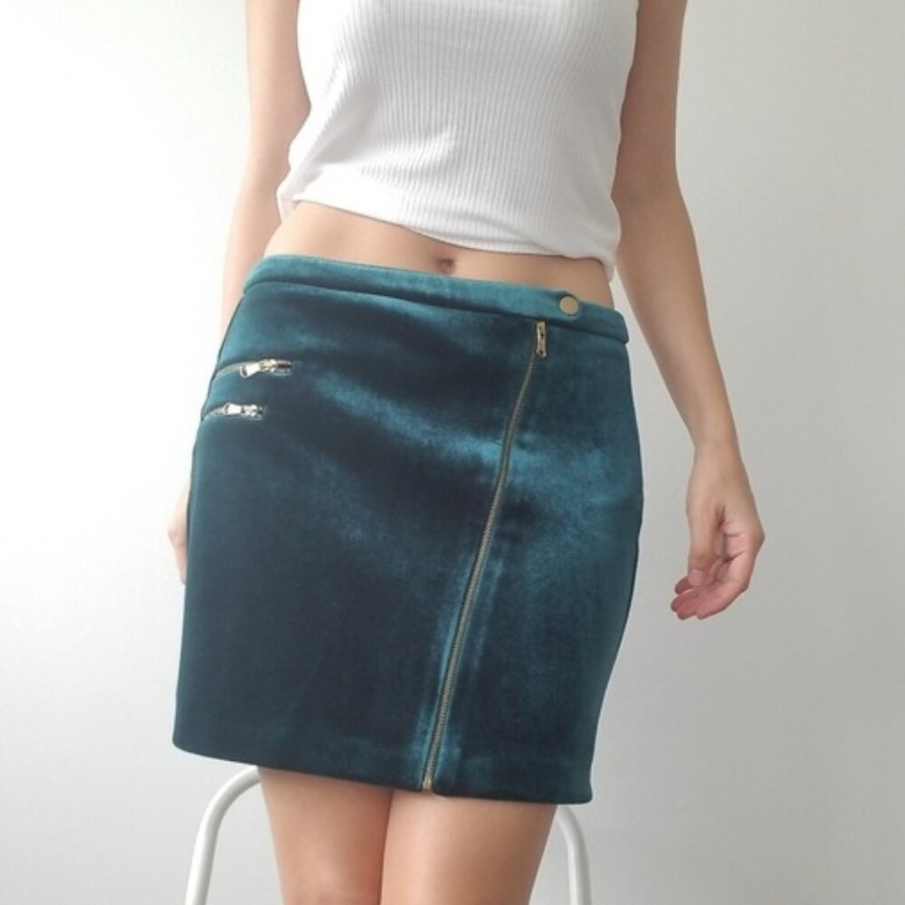Bershka Women's Green Faux Velvet Mini Skirt Size Small